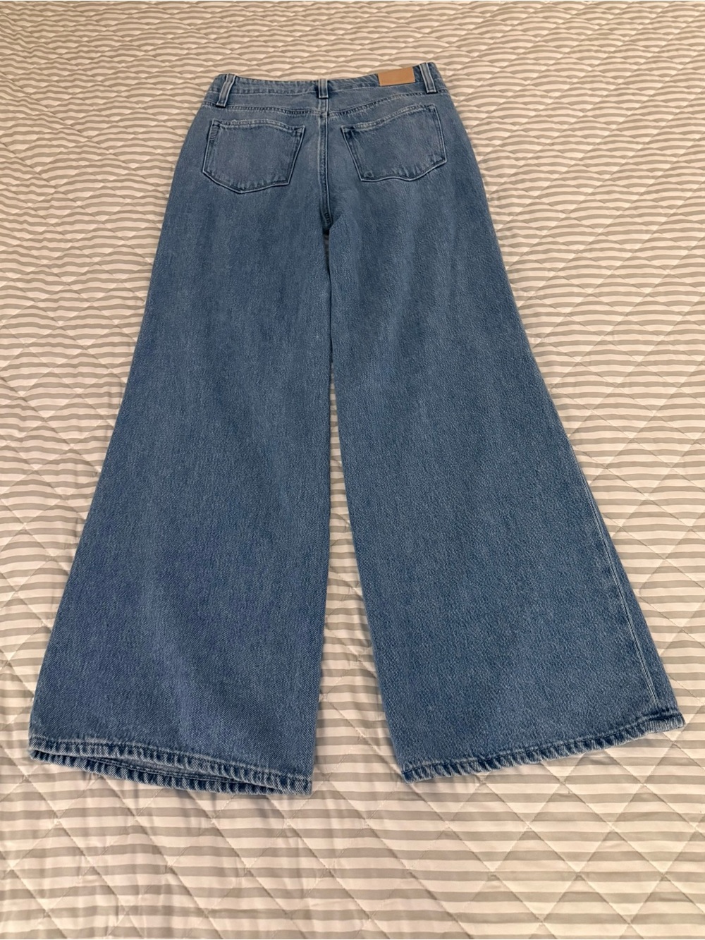 Paige Zoey Tie Waist Wide Leg Jeans Vintage Collection Women’s Size 26 EUC - Picture 2 of 6